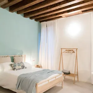 https://mirandolina-venice-exclusive-apartment.hotelinveneto.com